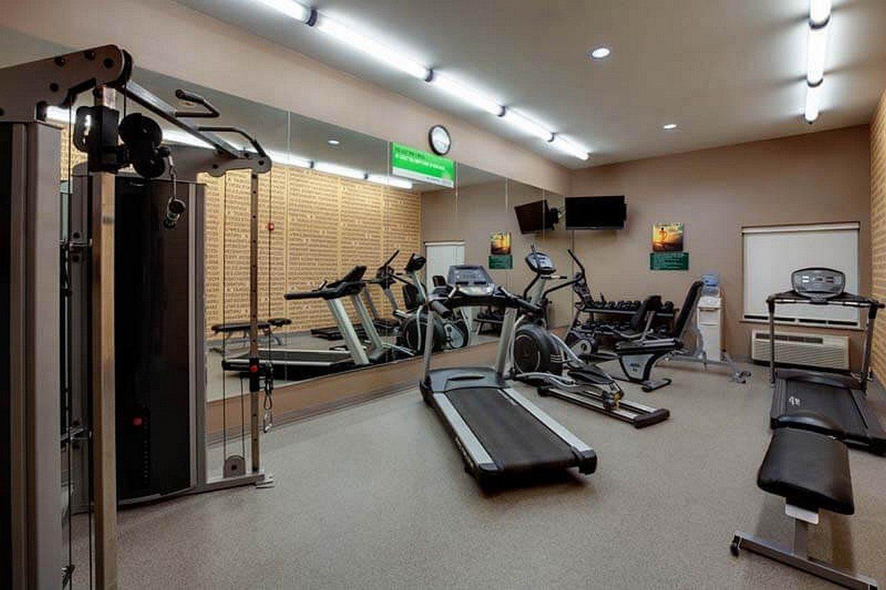 Comfort Inn & Suites Cleveland Dış mekan fotoğraf