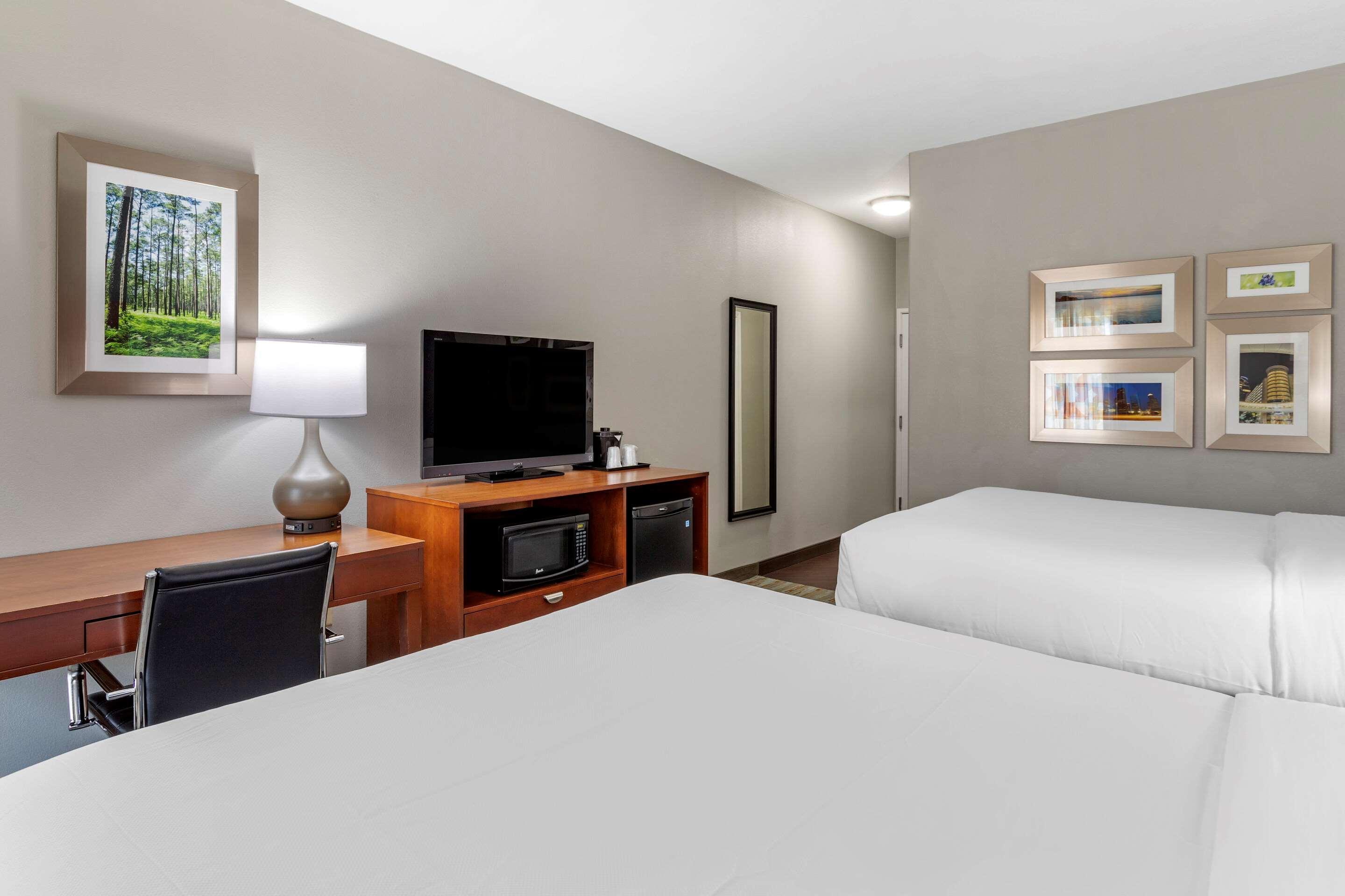 Comfort Inn & Suites Cleveland Dış mekan fotoğraf