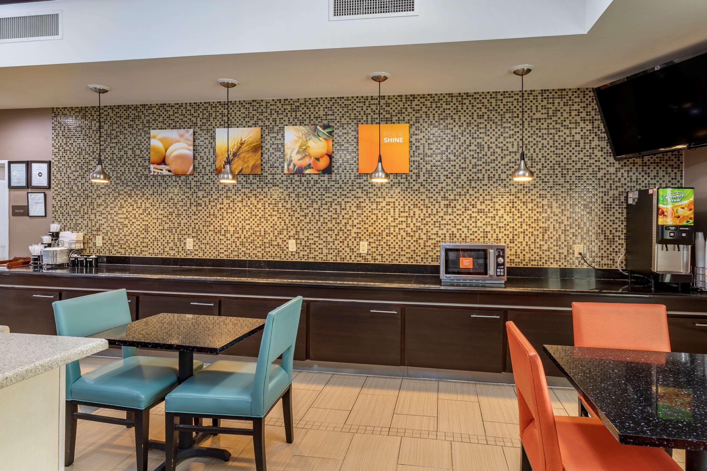 Comfort Inn & Suites Cleveland Dış mekan fotoğraf
