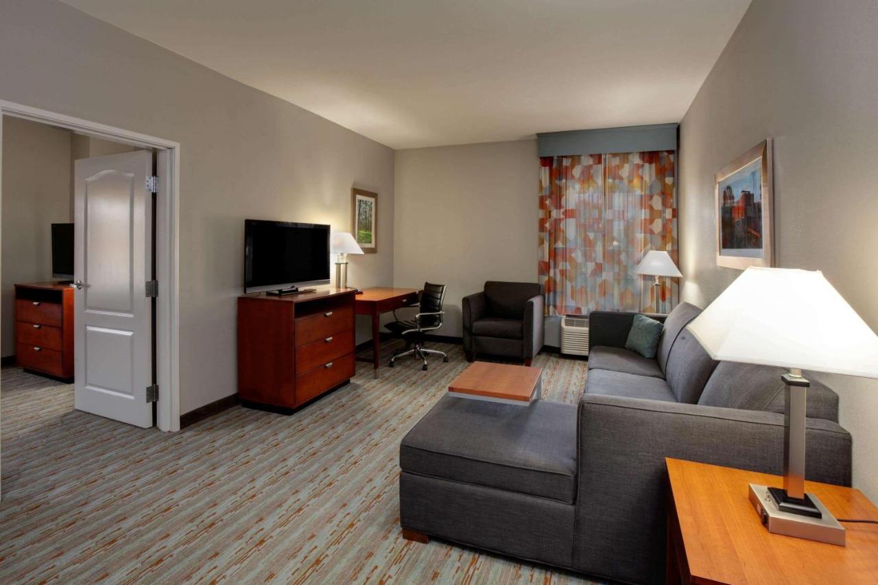 Comfort Inn & Suites Cleveland Dış mekan fotoğraf
