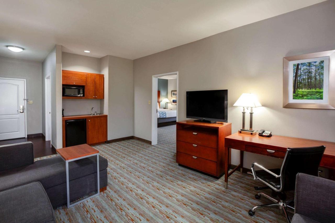 Comfort Inn & Suites Cleveland Dış mekan fotoğraf