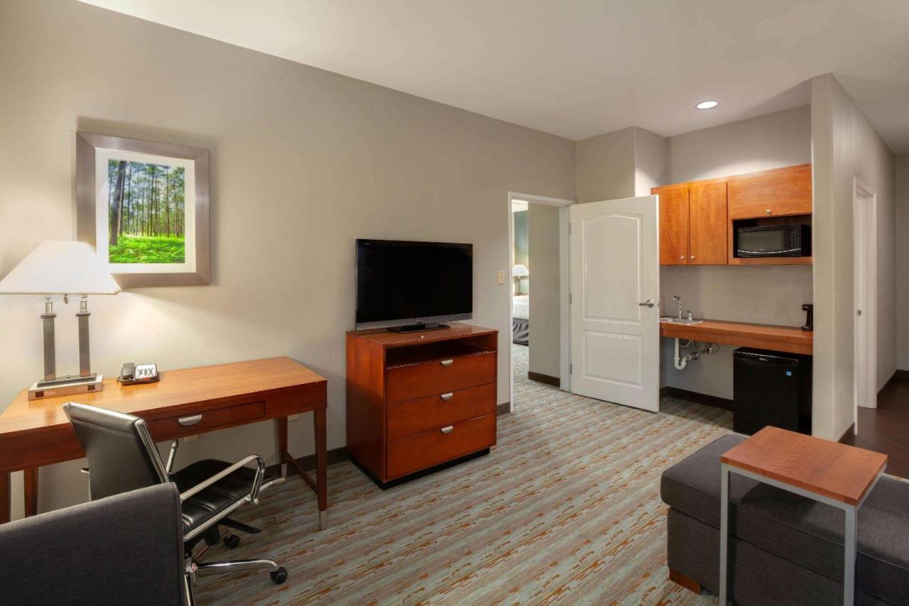 Comfort Inn & Suites Cleveland Dış mekan fotoğraf
